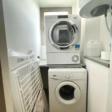 Spacious In Nicosia Landmark Area - Stasinou By Platform 357 *