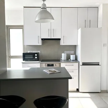 Apartment Spacious In Nicosia Landmark Area - Stasinou By Platform 357 *