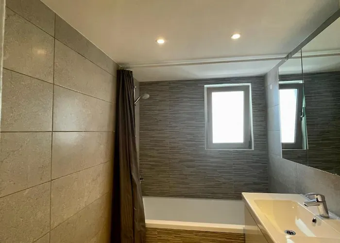 Spacious In Nicosia Landmark Area - Stasinou By Platform 357 Strovolos