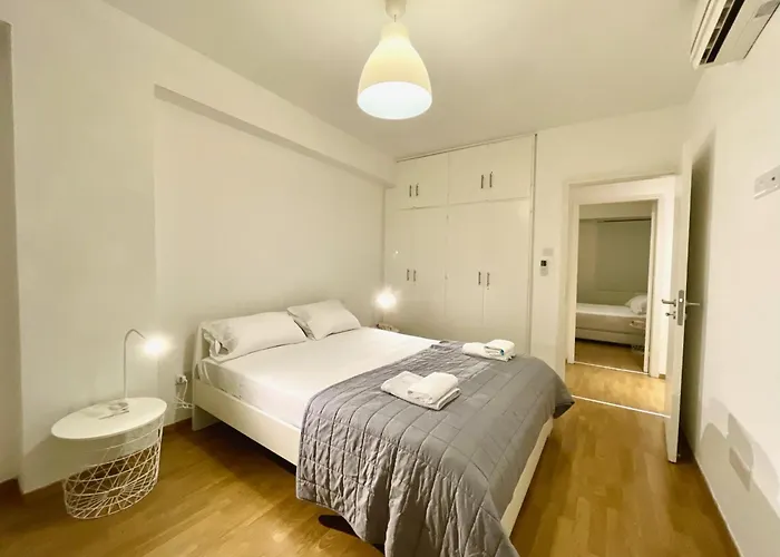 Spacious In Nicosia Landmark Area - Stasinou By Platform 357